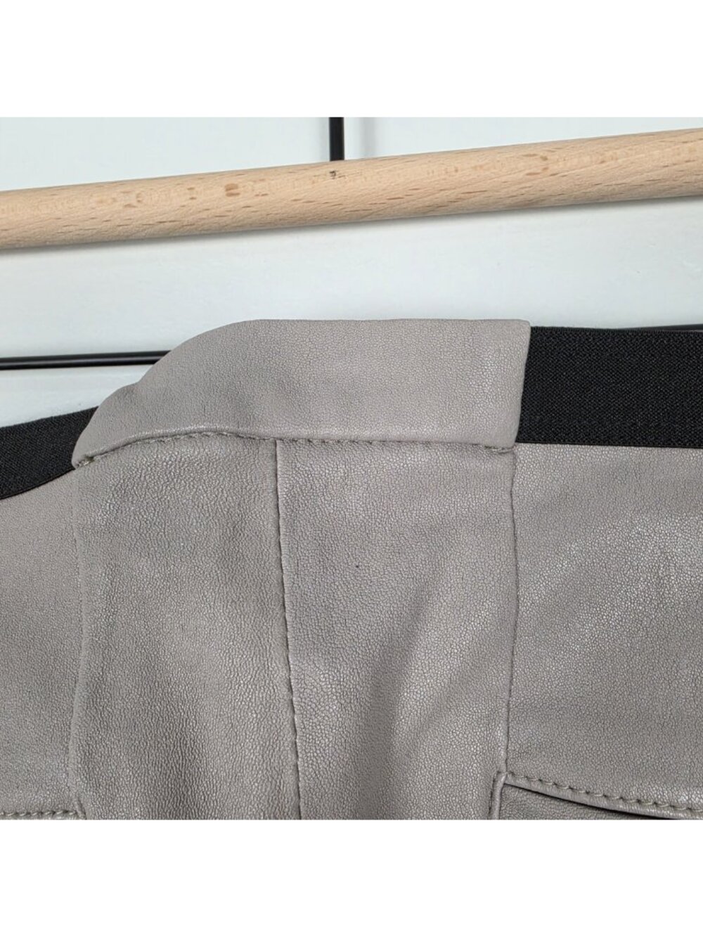 Helmut Lang Lamb Leather Pull On Pants Leggings Stretch Gray Taupe Size 6 - Picture 11 of 16
